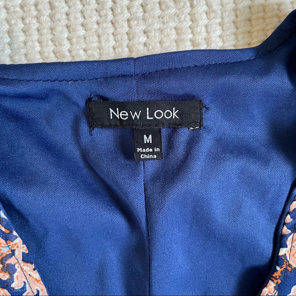 Floral Pattern Romper - Picture 4 of 4